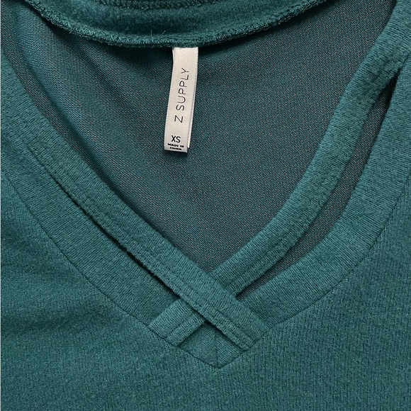 Z SUPPLY XS Deep Green Cross-Front V-Neck Long Sleeve Pullover Top Sweater - Picture 3 of 6
